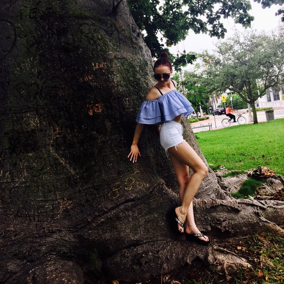 Crop Top - Picture 5 of 8